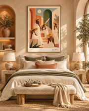 Terra & Soleil — œuvre dans une chambre méditerranéenne lumineuse